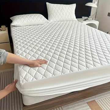 100% Waterproof Cubic Style Mattress Protector